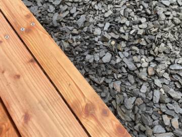 Bacs de potager intégrés à la zone terrasse en région Liégeoise
