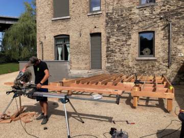 Terrasse en mélèze en région Liégeoise