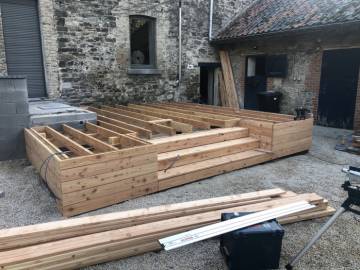 Terrasse en mélèze en région Liégeoise